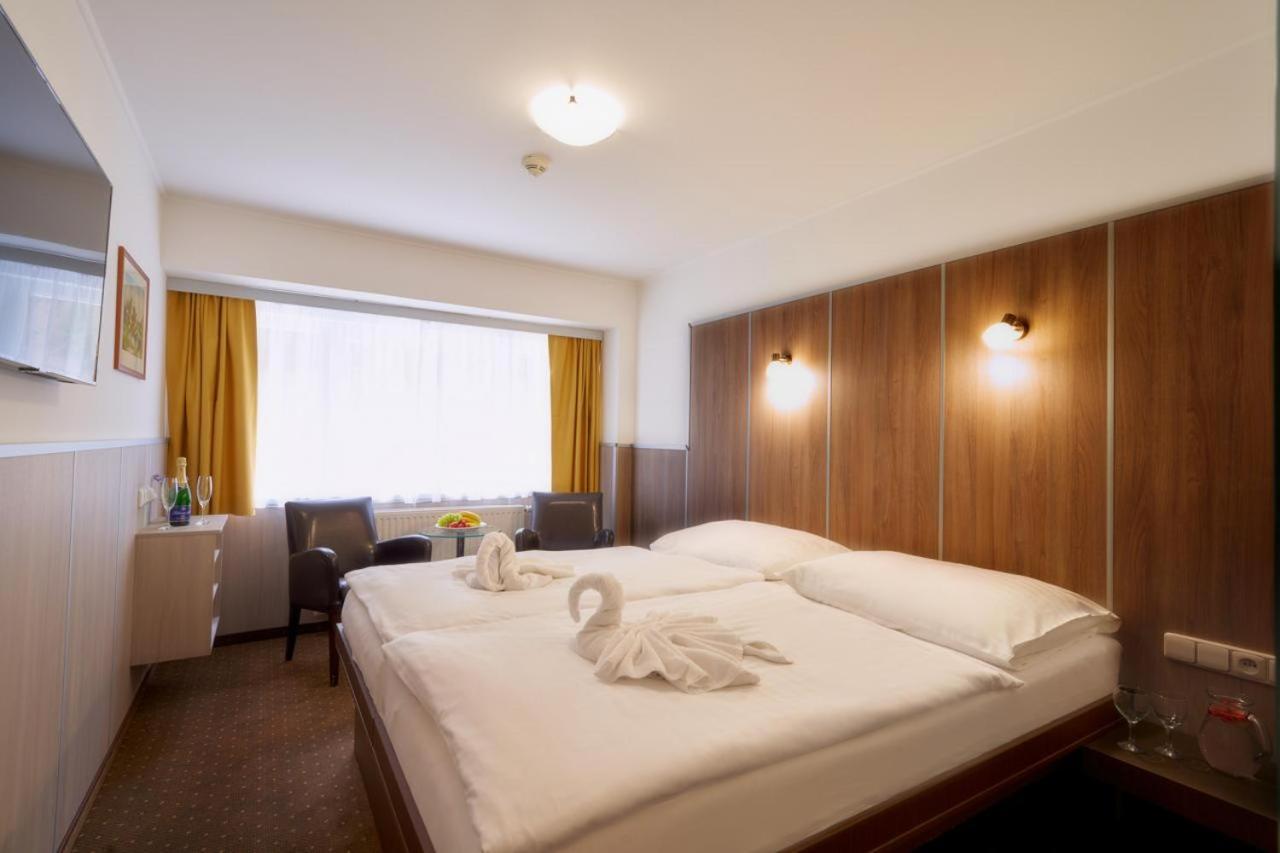 Wellness Hotel Green Paradise Pirkenhammer エクステリア 写真